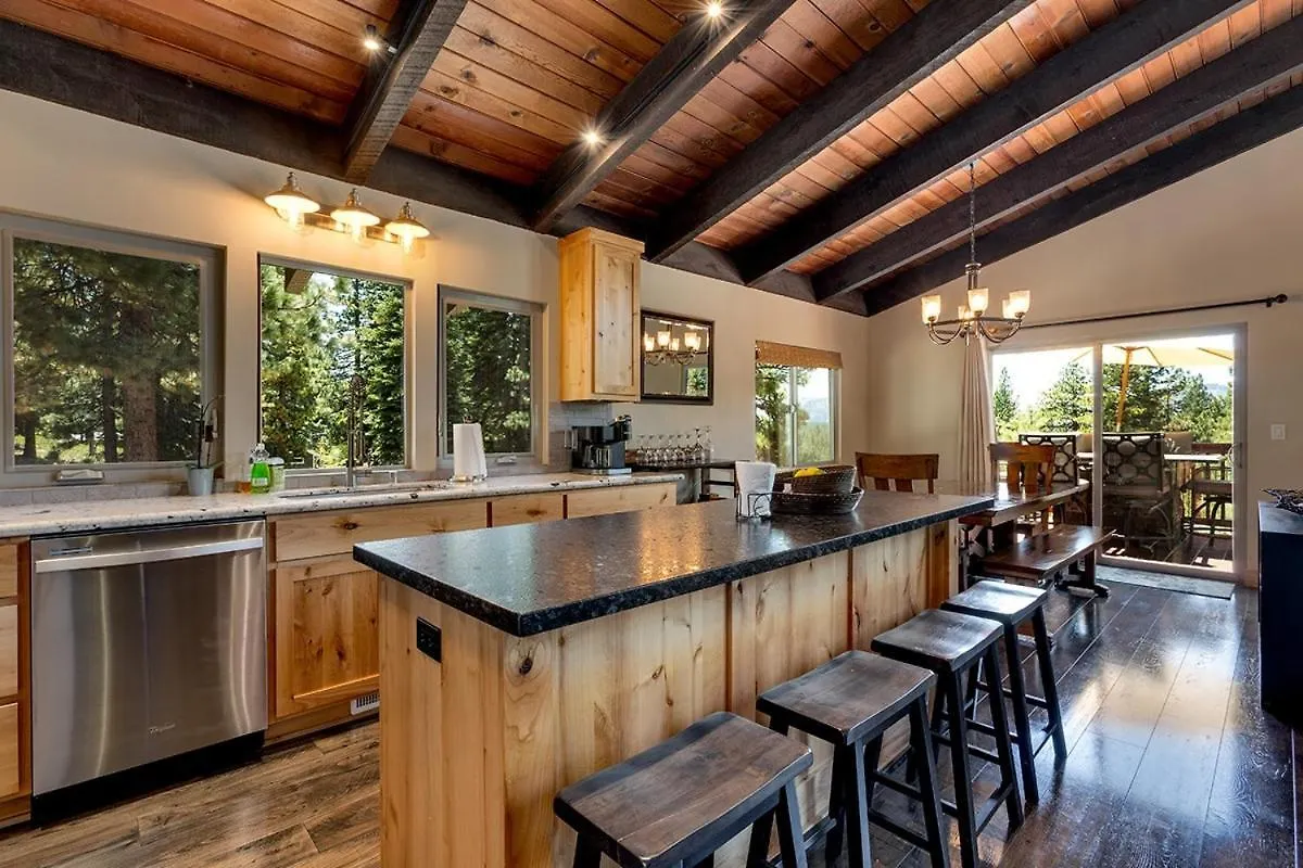度假居 Cold Creek Lodge Home 南太浩湖 美国