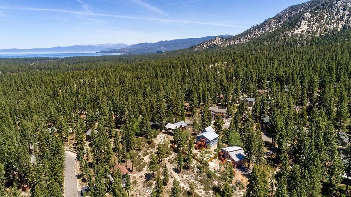 Cold Creek Lodge Home 南太浩湖 0*,  美国